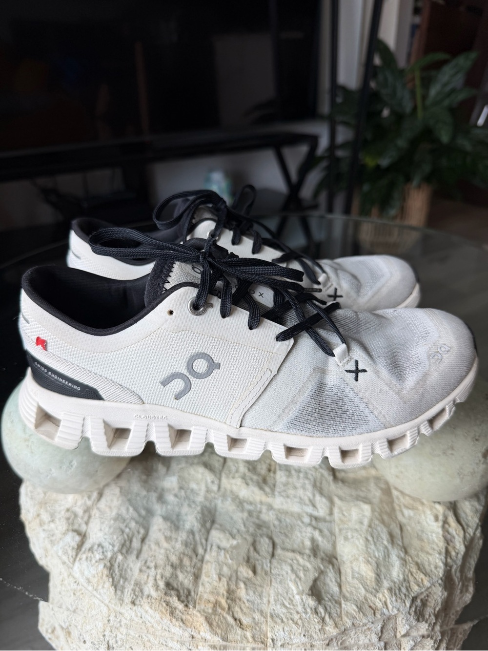 On Running Cloud X 3 Women’s 7.5 White Black Running Shoes